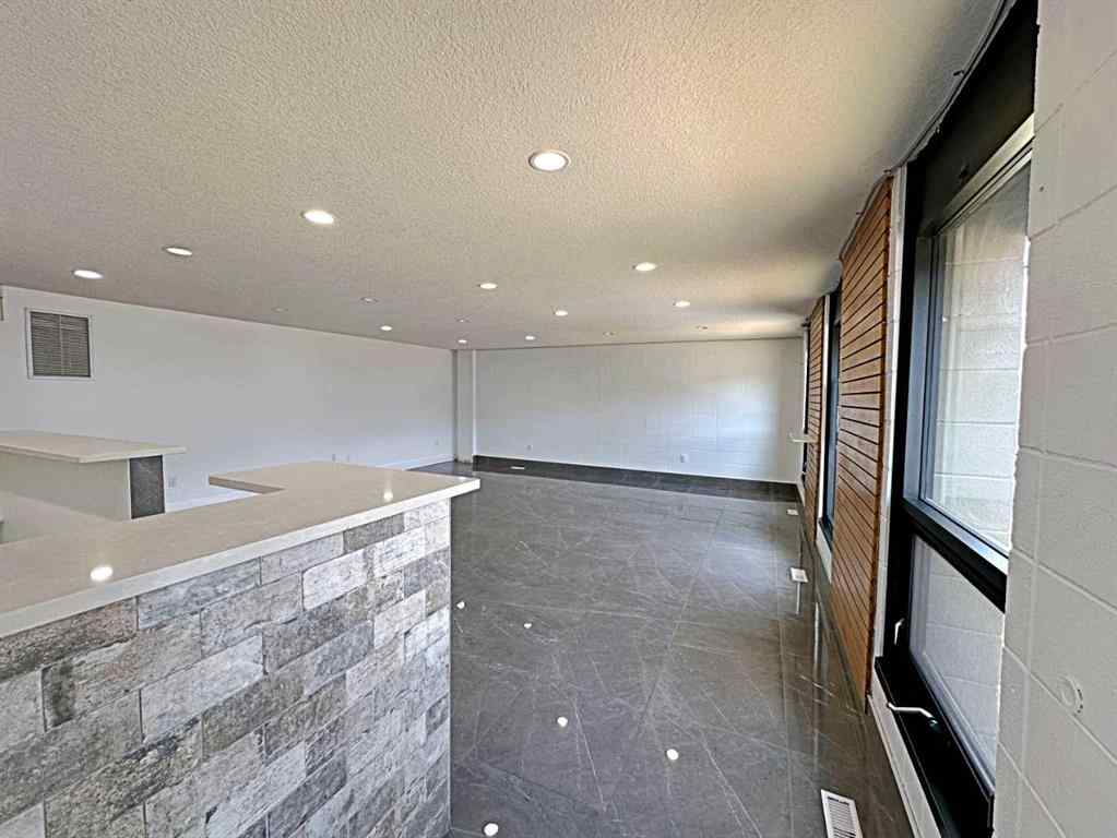 MLS® A2111564 - 8127 Fraser Avenue  in Downtown Fort McMurray, Commercial