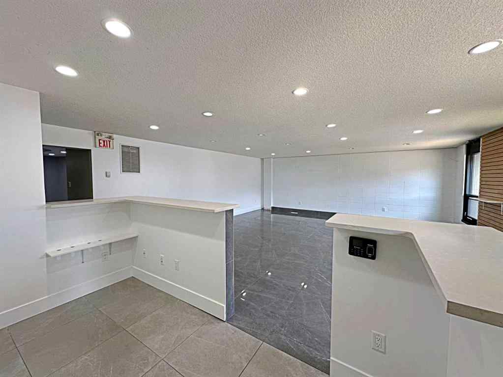 MLS® A2111564 - 8127 Fraser Avenue  in Downtown Fort McMurray, Commercial