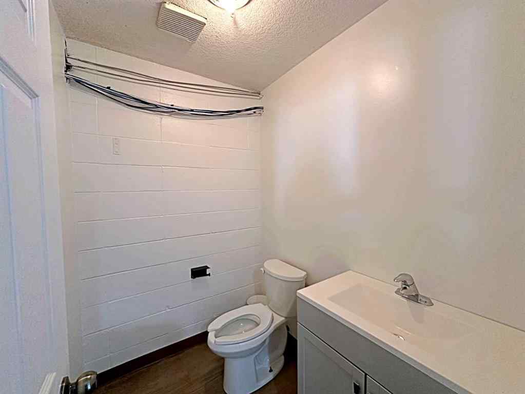 MLS® A2111564 - 8127 Fraser Avenue  in Downtown Fort McMurray, Commercial