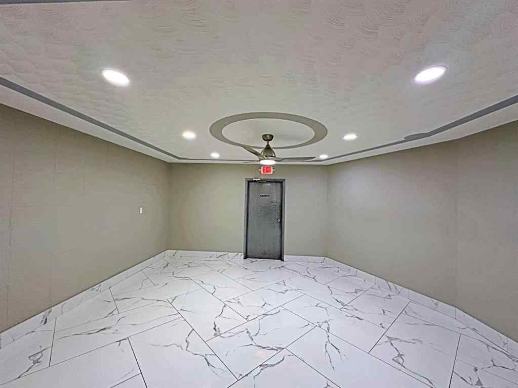 MLS® A2111564 - 8127 Fraser Avenue  in Downtown Fort McMurray, Commercial