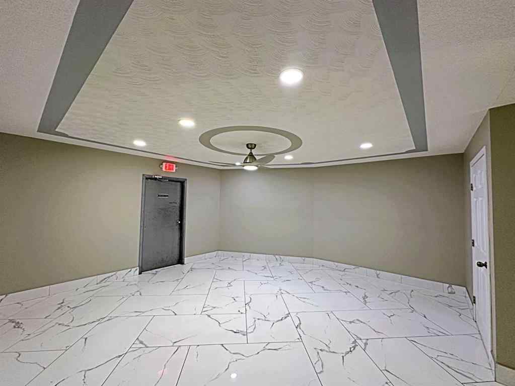 MLS® A2111564 - 8127 Fraser Avenue  in Downtown Fort McMurray, Commercial