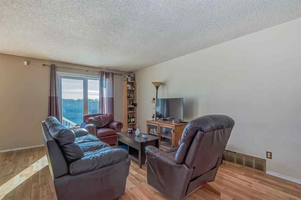 MLS® A2111629 88 Waterstone Crescent SE Airdrie, Alberta, T4B 2E5