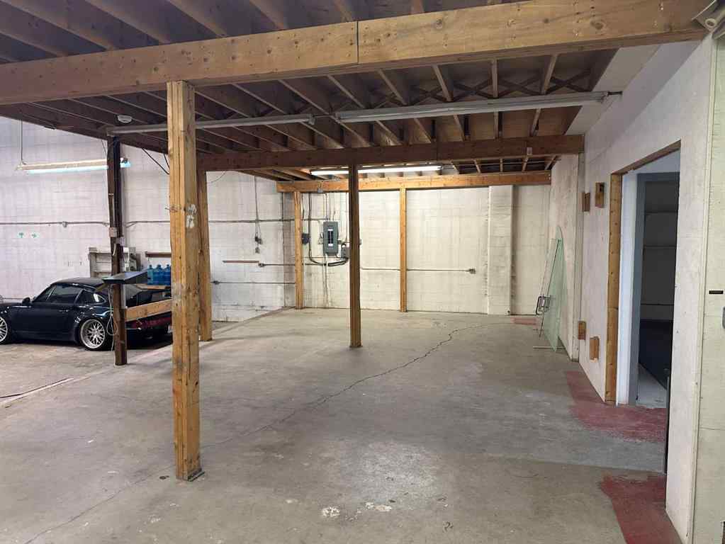MLS® A2112344 - 11034 100 Street  in Avondale Grande Prairie, Commercial
