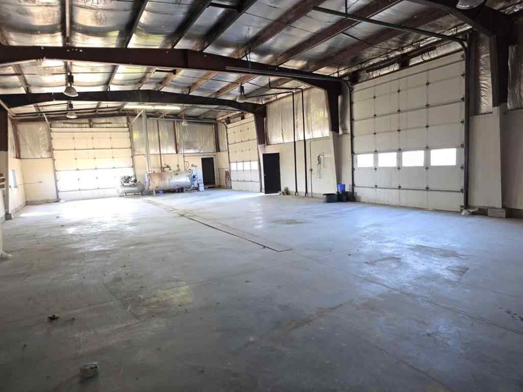 MLS® A2113965 - 10601 77 Street  in Industrial Area Peace River, Commercial