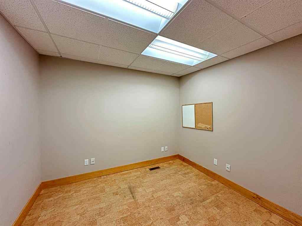 MLS® A2116428 - Unit #6B 380 Mackenzie Boulevard  in Mackenzie Park Fort McMurray, Commercial