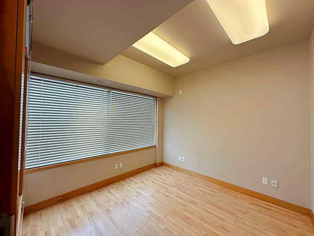 MLS® A2116428 - Unit #6B 380 Mackenzie Boulevard  in Mackenzie Park Fort McMurray, Commercial