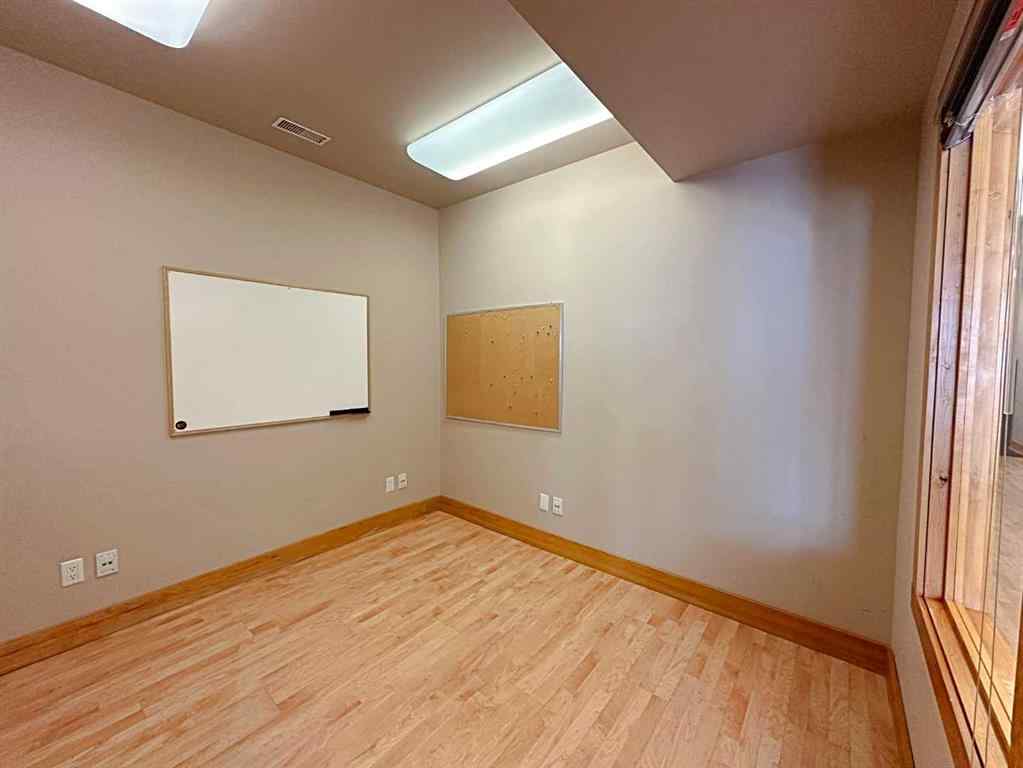 MLS® A2116428 - Unit #6B 380 Mackenzie Boulevard  in Mackenzie Park Fort McMurray, Commercial