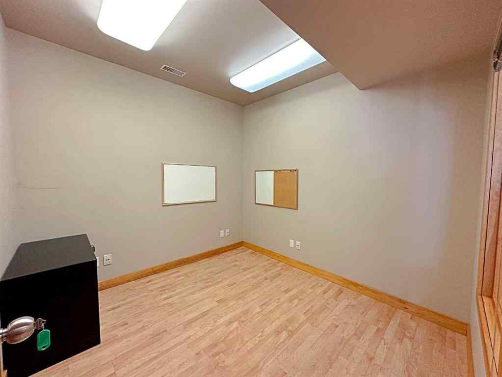 MLS® A2116428 - Unit #6B 380 Mackenzie Boulevard  in Mackenzie Park Fort McMurray, Commercial