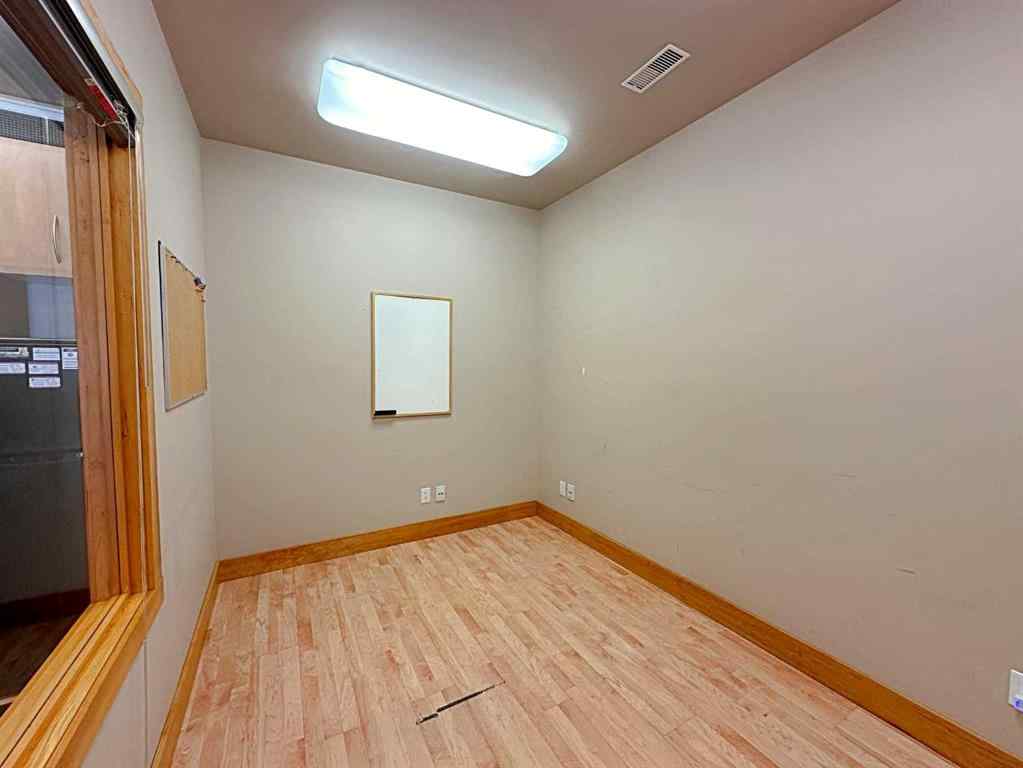 MLS® A2116428 - Unit #6B 380 Mackenzie Boulevard  in Mackenzie Park Fort McMurray, Commercial