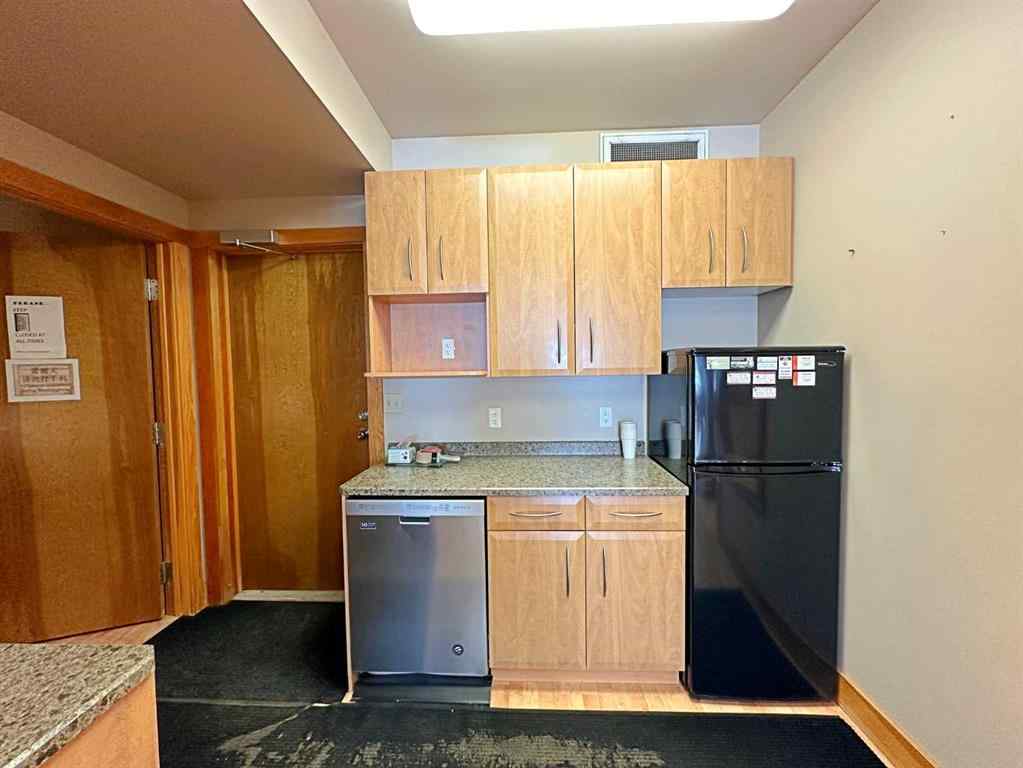 MLS® A2116428 - Unit #6B 380 Mackenzie Boulevard  in Mackenzie Park Fort McMurray, Commercial