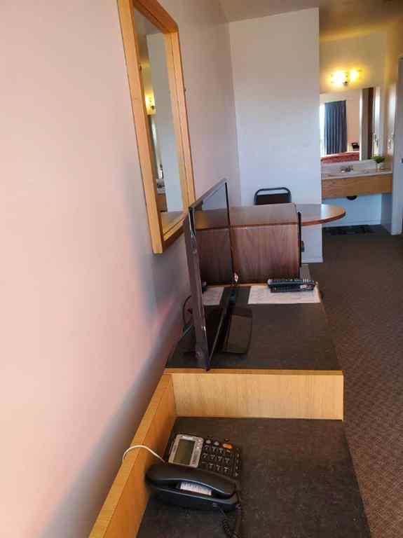 MLS® A2116477 - 4904 50 Avenue  in NONE Caroline, Commercial