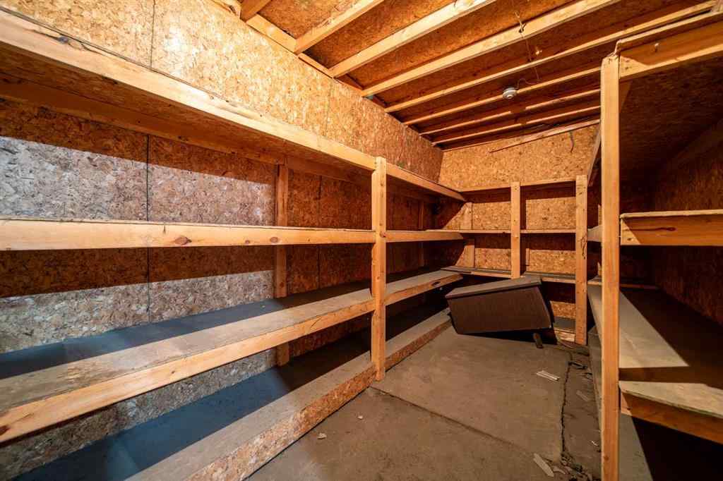 MLS® A2117096 - 810 1 Avenue  in Wainwright Wainwright, Commercial