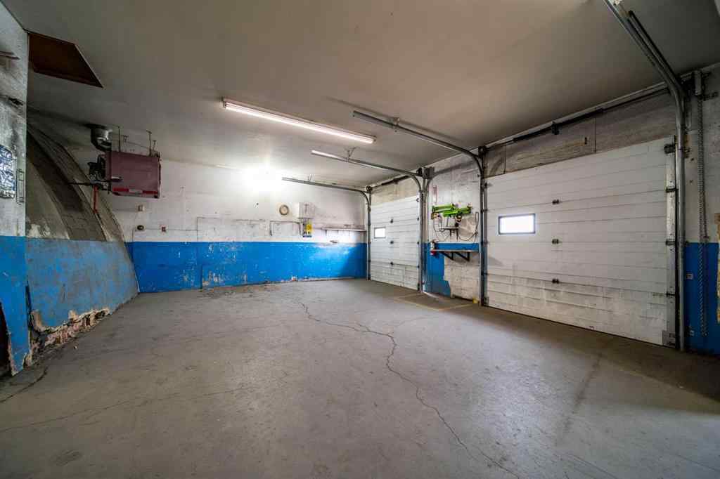 MLS® A2117096 - 810 1 Avenue  in Wainwright Wainwright, Commercial