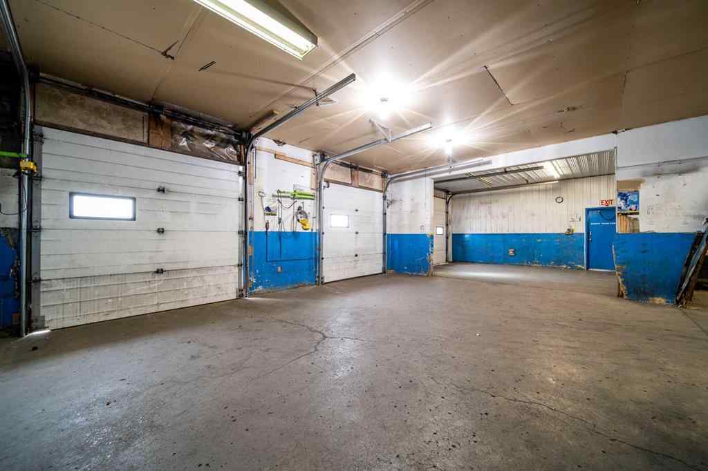 MLS® A2117096 - 810 1 Avenue  in Wainwright Wainwright, Commercial