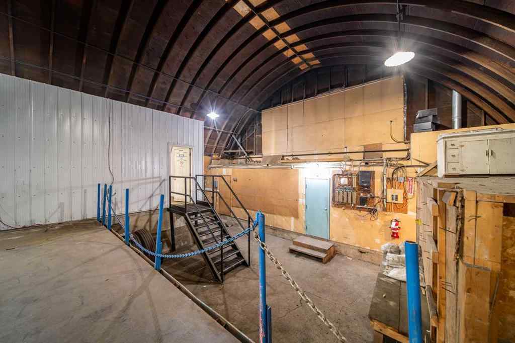 MLS® A2117096 - 810 1 Avenue  in Wainwright Wainwright, Commercial