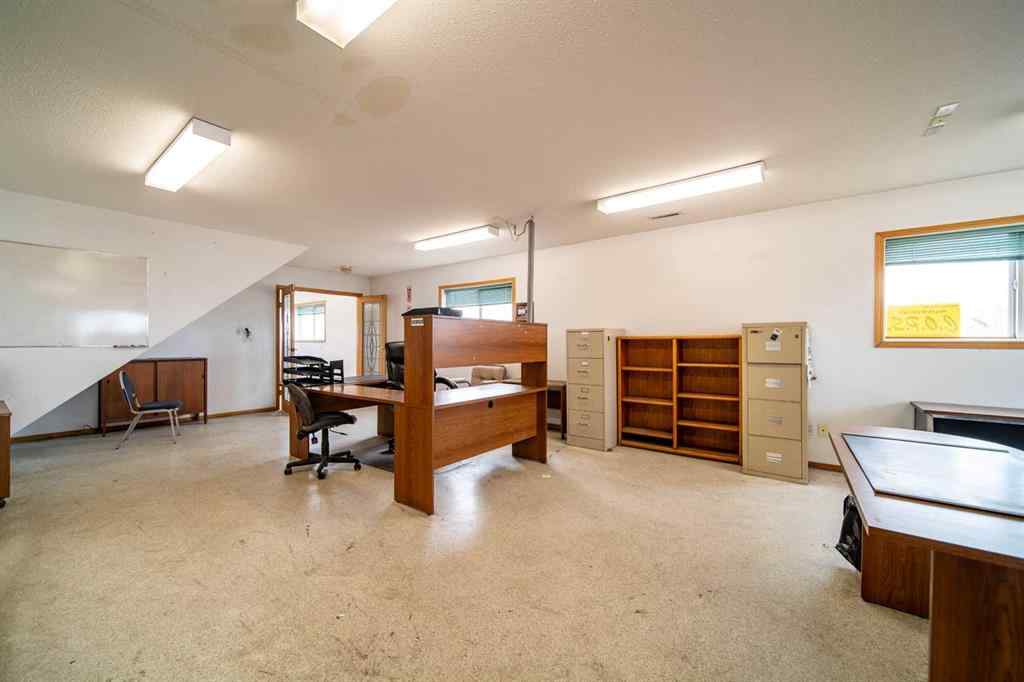 MLS® A2117096 - 810 1 Avenue  in Wainwright Wainwright, Commercial