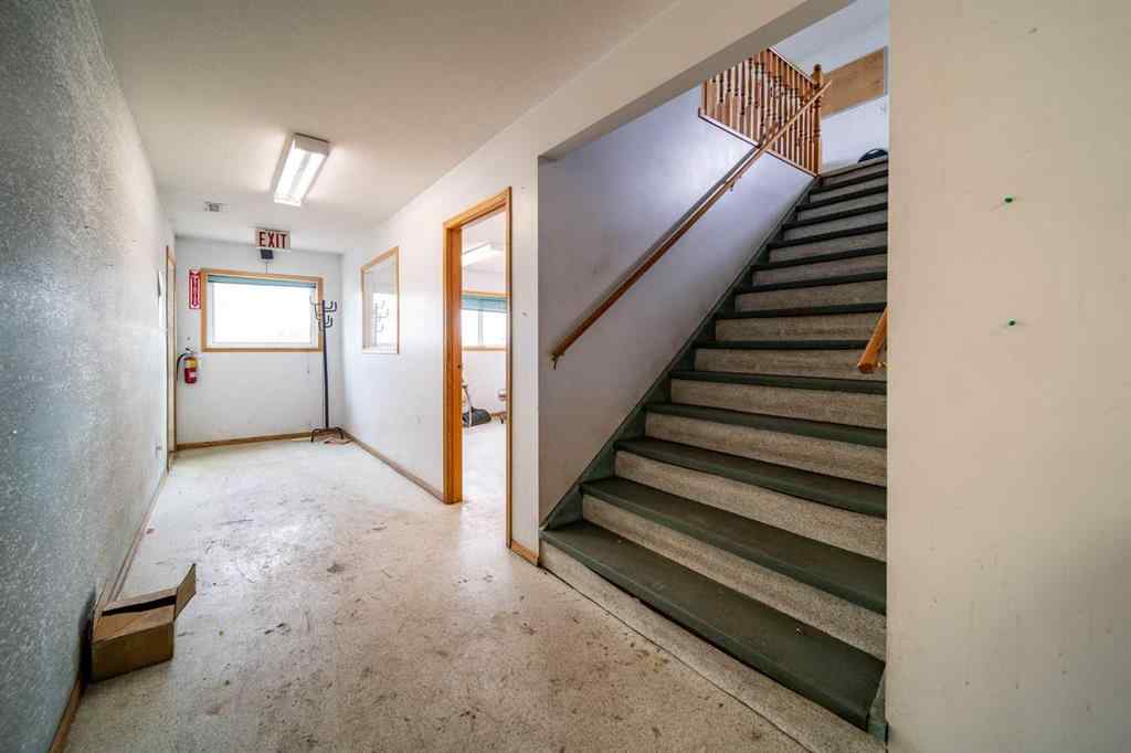 MLS® A2117096 - 810 1 Avenue  in Wainwright Wainwright, Commercial