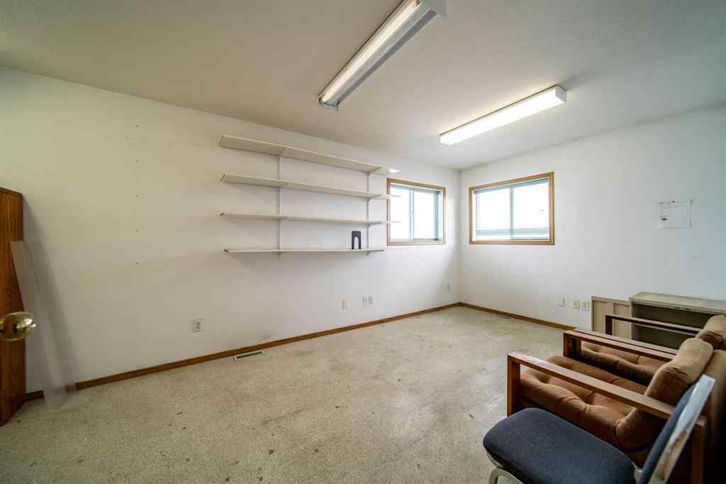 MLS® A2117096 - 810 1 Avenue  in Wainwright Wainwright, Commercial