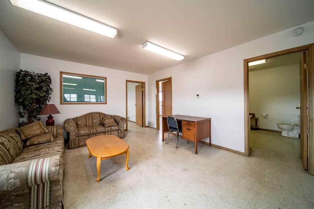 MLS® A2117096 - 810 1 Avenue  in Wainwright Wainwright, Commercial