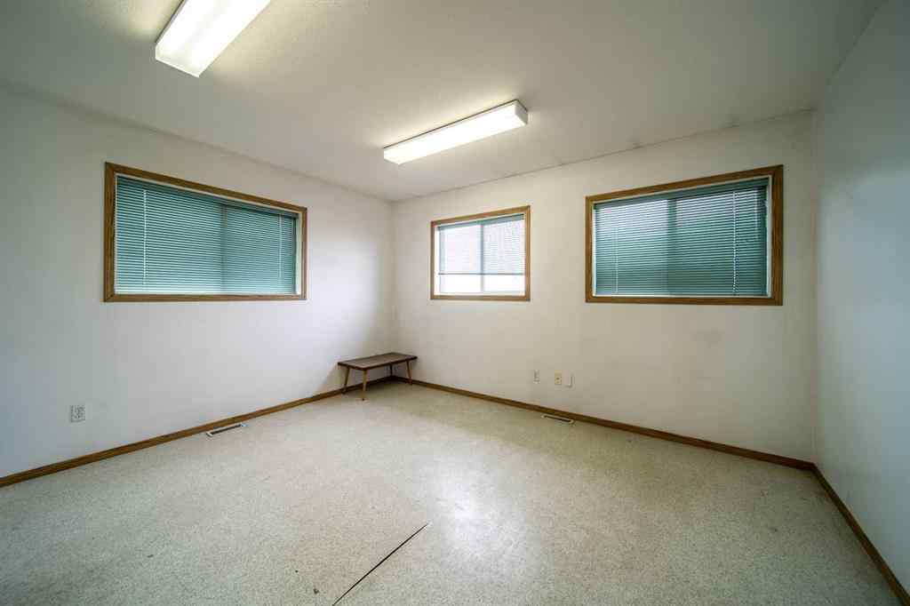 MLS® A2117096 - 810 1 Avenue  in Wainwright Wainwright, Commercial