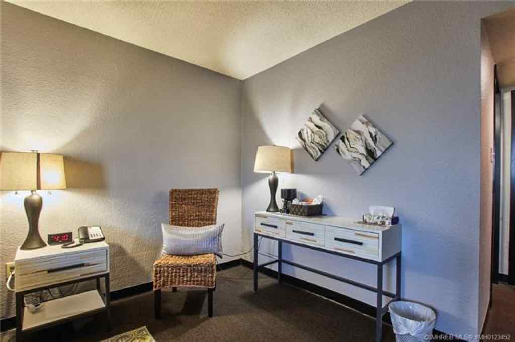 MLS® A2119409 - 913 19A Avenue  in NONE Coaldale, Commercial