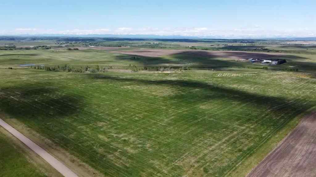 MLS® A2119496 - Unit #W-5,R-3,T-27,S-22, NW,SW W-5,R-3,T-27,S-22, SE Lochend Road NW in NONE Rural Rocky View County, Land