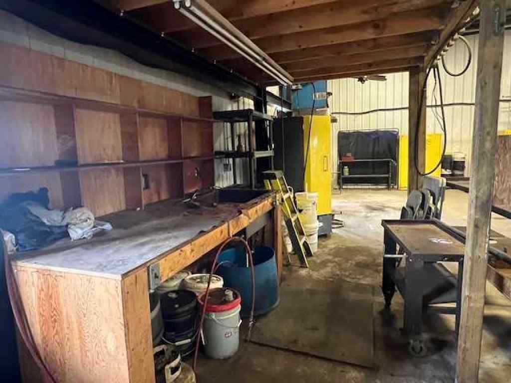 MLS® A2119721 - 11916 95 Street   in NONE High Level, Commercial