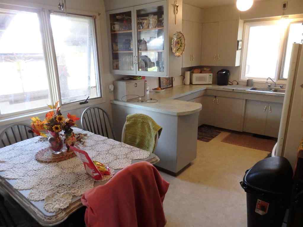 MLS® A2119855 - 4415 52 Street  in Vermilion Vermilion, Commercial