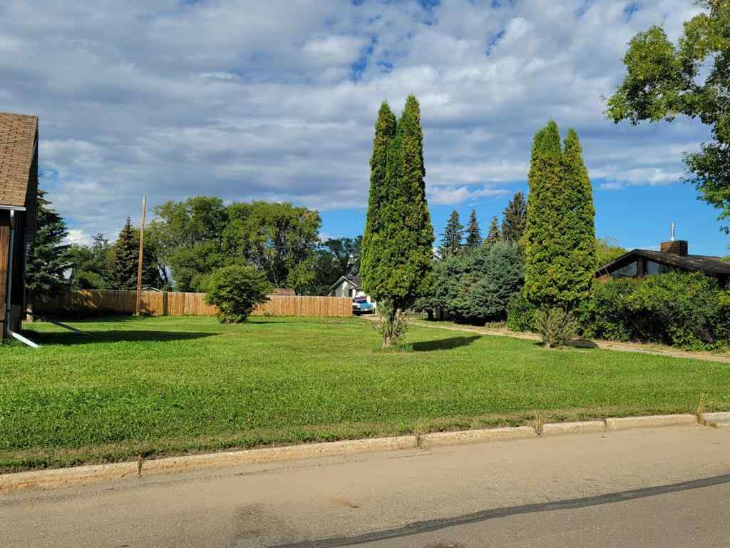 MLS® A2120204 - Unit #4400,4404,5012 44 Street   in NONE High Prairie, Residential