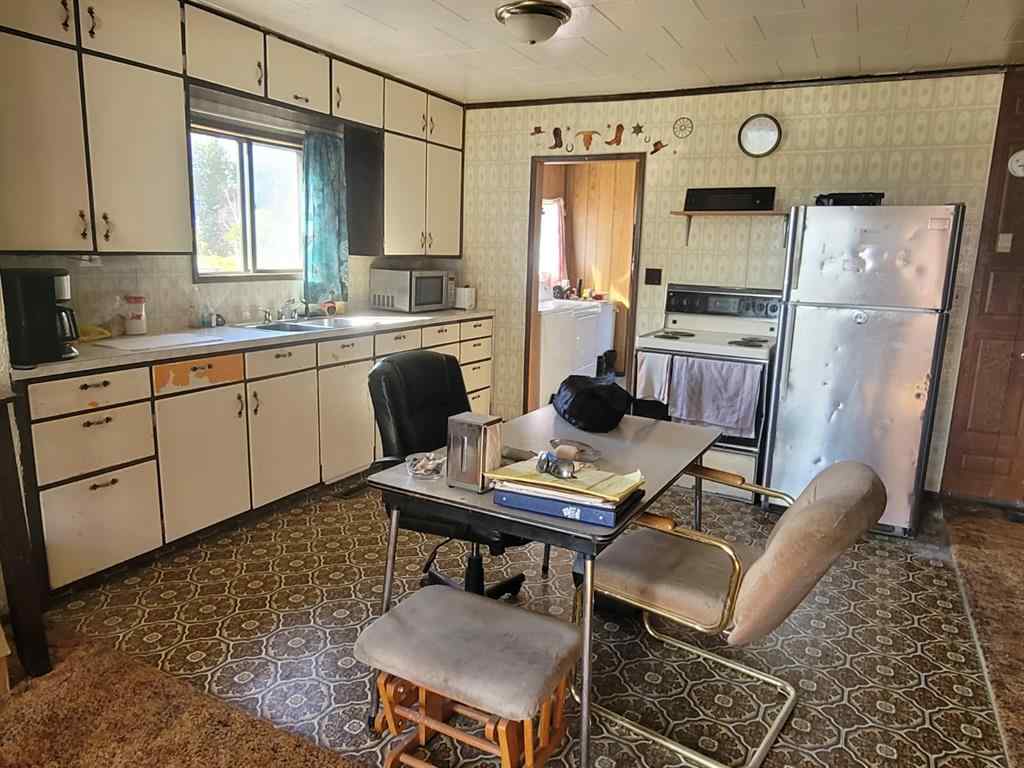 MLS® A2120204 - Unit #4400,4404,5012 44 Street   in NONE High Prairie, Residential