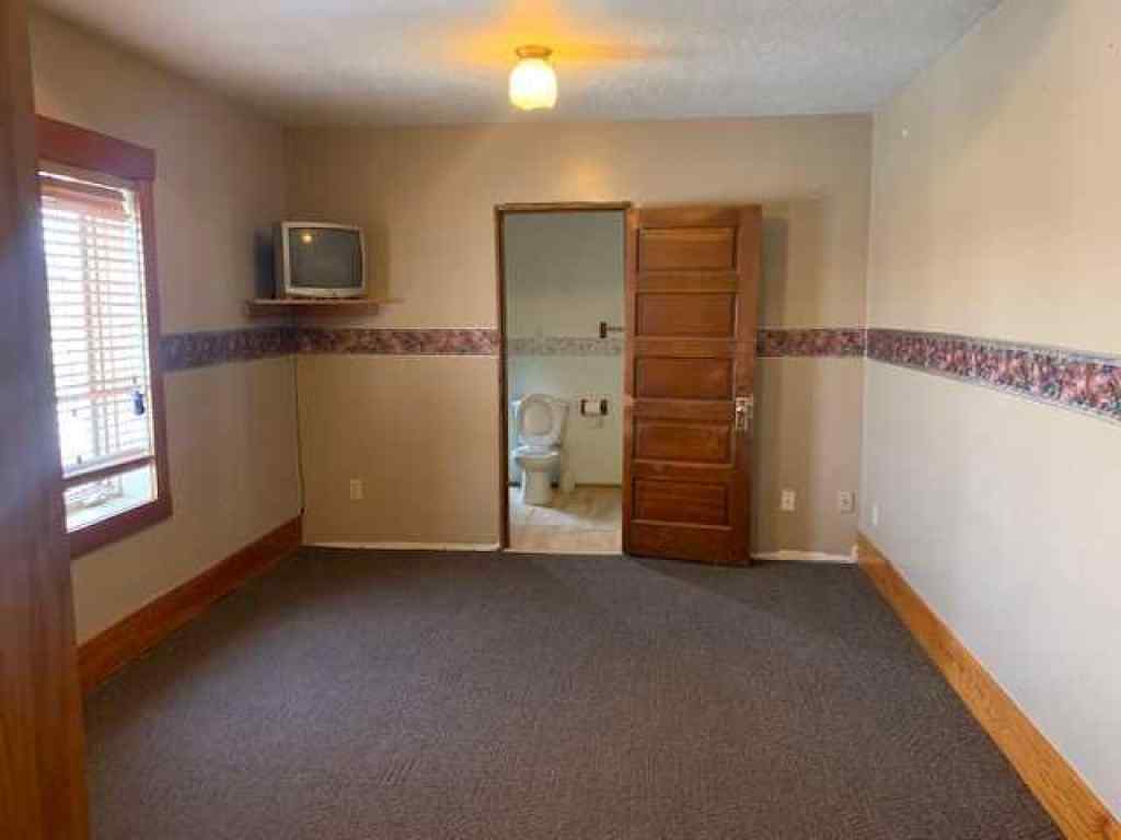 MLS® A2121741 - 5118 50 Street  in Hardisty Hardisty, Commercial