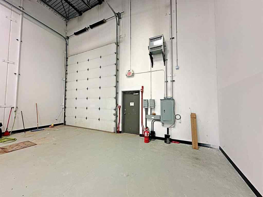 MLS® A2122311 - Unit #206 400 Mackenzie Boulevard  in Mackenzie Park Fort McMurray, Commercial