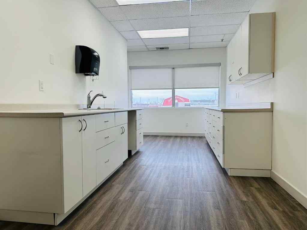 MLS® A2122647 - Unit #208 10006 101 Avenue  in Central Business District Grande Prairie, Commercial