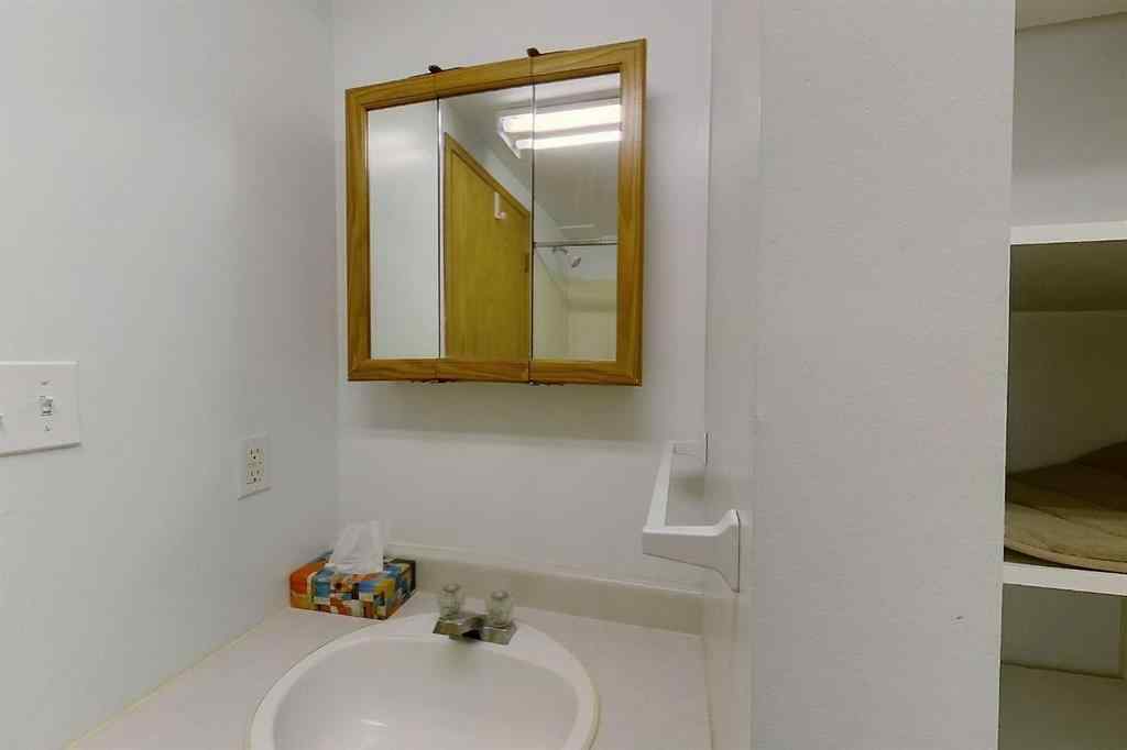 MLS® A2123708 - 5015 7 Avenue  in Edson Edson, Multi-Family
