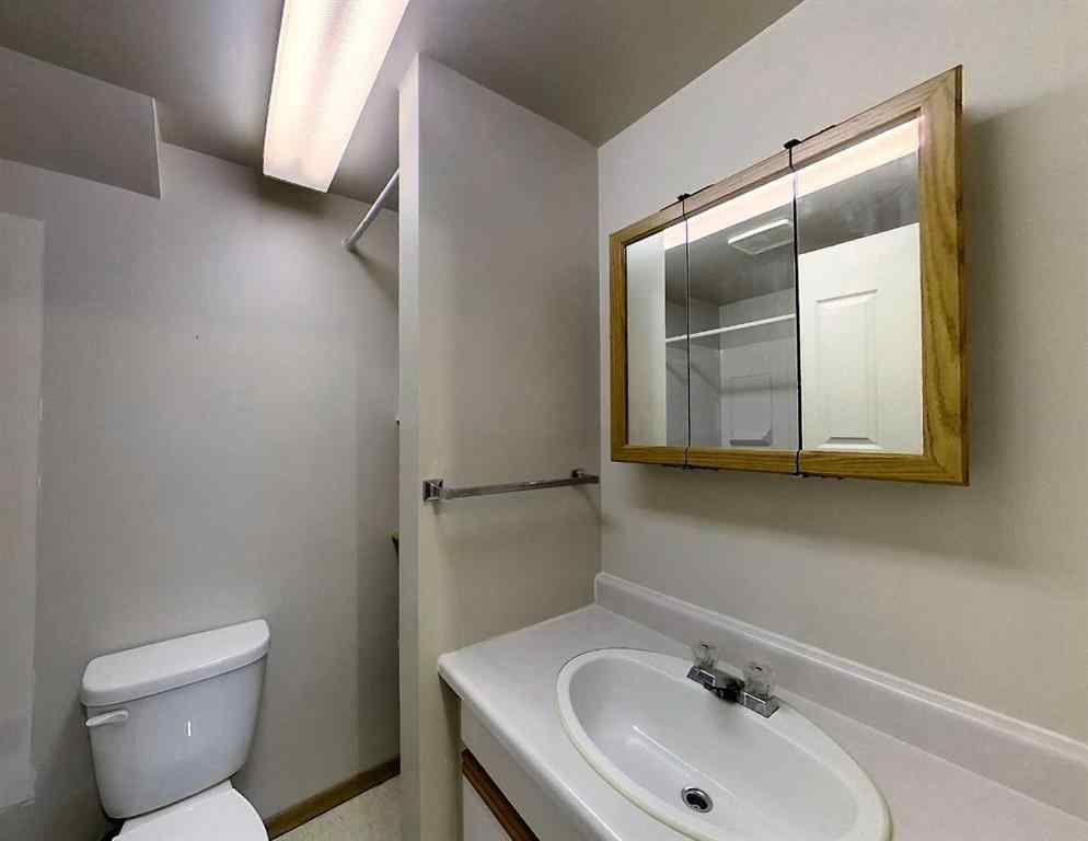 MLS® A2123708 - 5015 7 Avenue  in Edson Edson, Multi-Family