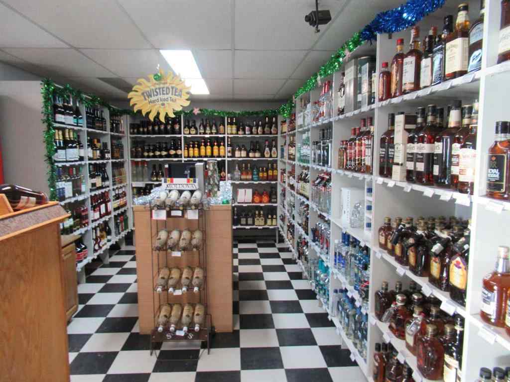 MLS® A2124061 - Unit #5007 50 Street   in NONE Eckville, Commercial