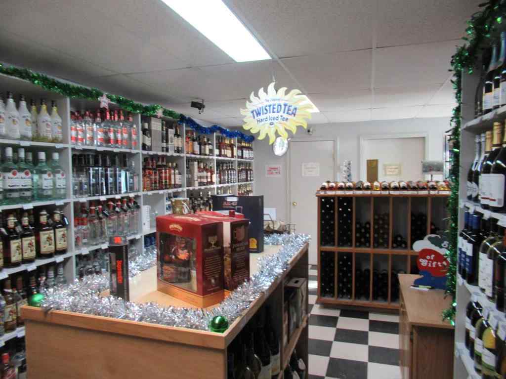 MLS® A2124061 - Unit #5007 50 Street   in NONE Eckville, Commercial