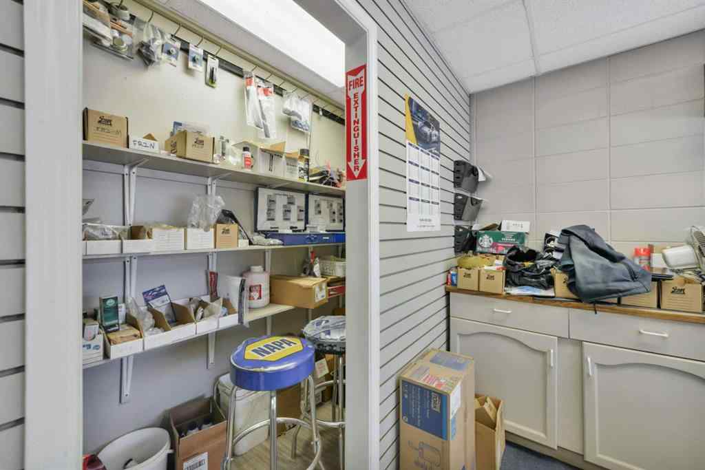MLS® A2125902 - 5016 50 Avenue  in Downtown Sylvan Lake, Commercial