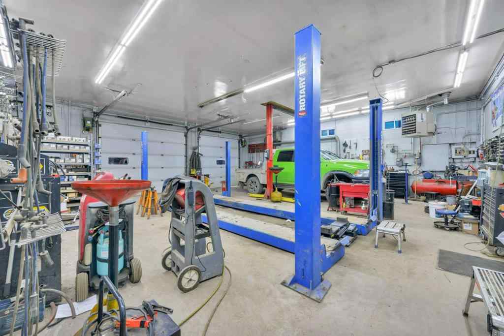 MLS® A2125902 - 5016 50 Avenue  in Downtown Sylvan Lake, Commercial