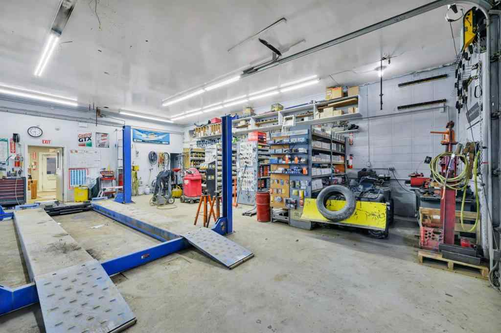 MLS® A2125902 - 5016 50 Avenue  in Downtown Sylvan Lake, Commercial