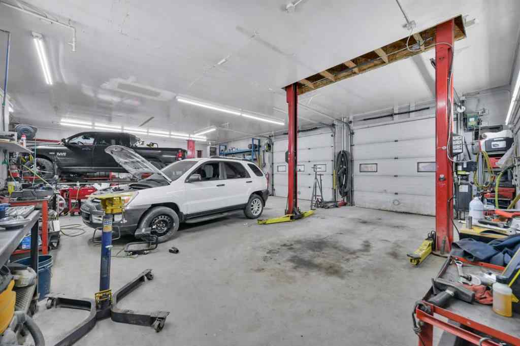 MLS® A2125902 - 5016 50 Avenue  in Downtown Sylvan Lake, Commercial