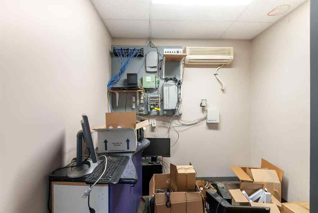MLS® A2127332 - 662 16 Street SW in South West Industrial Medicine Hat, Commercial