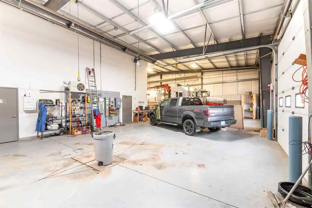 MLS® A2127332 - 662 16 Street SW in South West Industrial Medicine Hat, Commercial