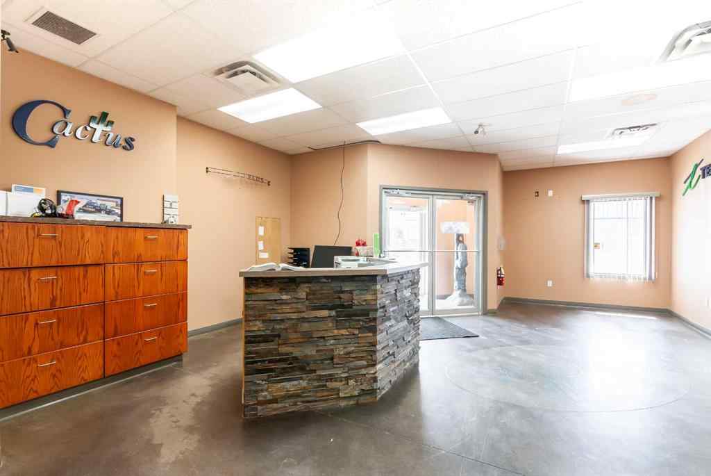 MLS® A2127332 - 662 16 Street SW in South West Industrial Medicine Hat, Commercial