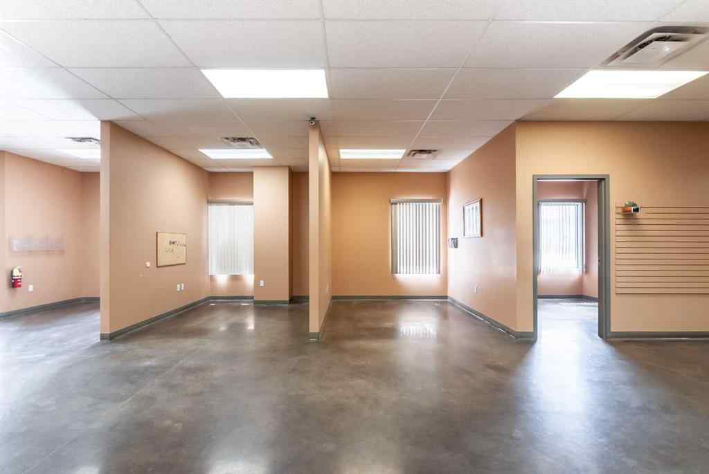 MLS® A2127332 - 662 16 Street SW in South West Industrial Medicine Hat, Commercial