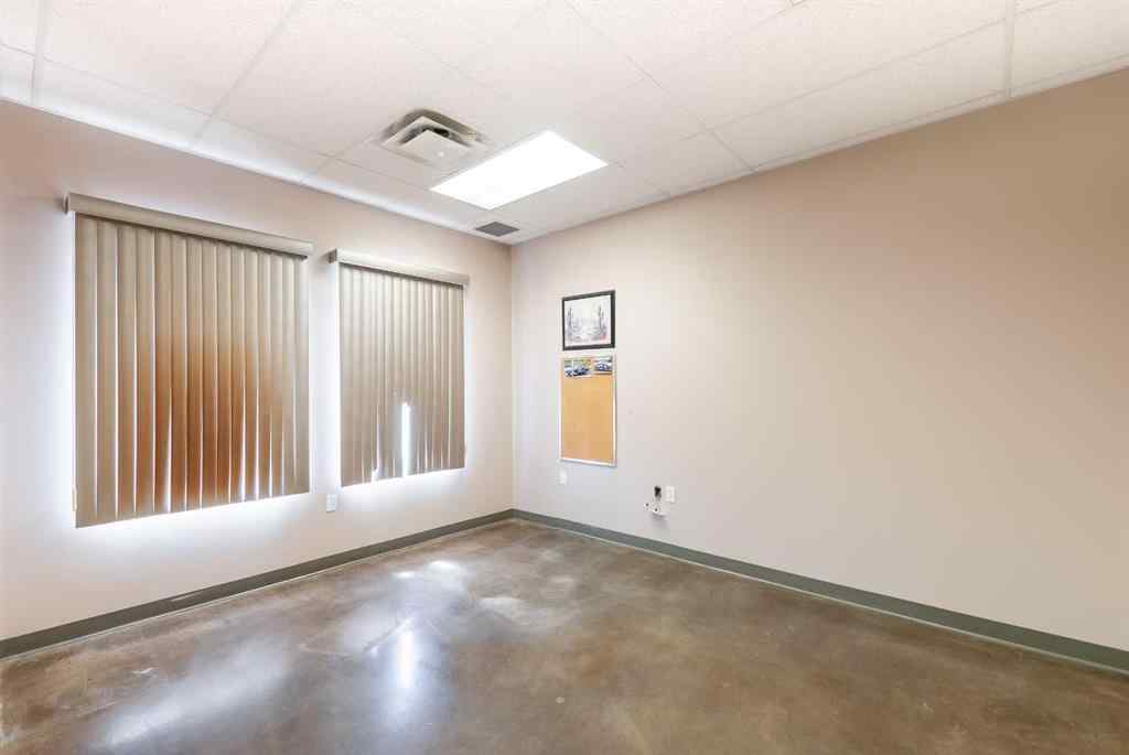 MLS® A2127332 - 662 16 Street SW in South West Industrial Medicine Hat, Commercial