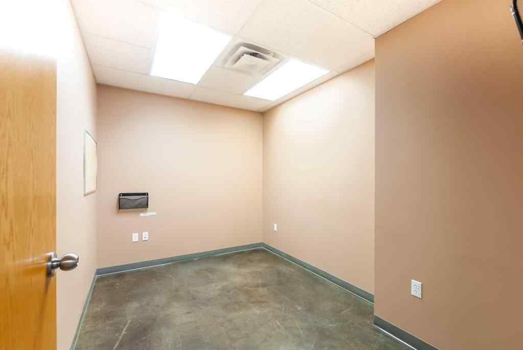 MLS® A2127332 - 662 16 Street SW in South West Industrial Medicine Hat, Commercial