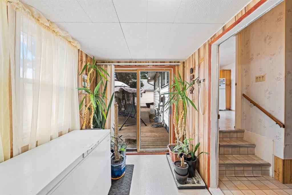 MLS® A2127353 - 207 5 Avenue SE   in NONE Manning, Residential