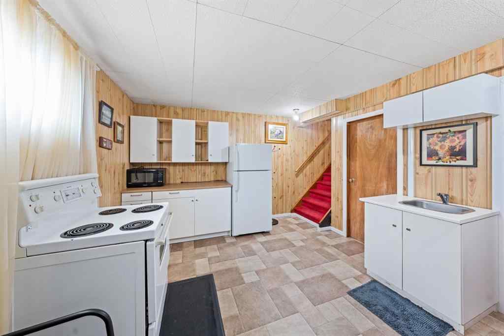 MLS® A2127353 - 207 5 Avenue SE   in NONE Manning, Residential