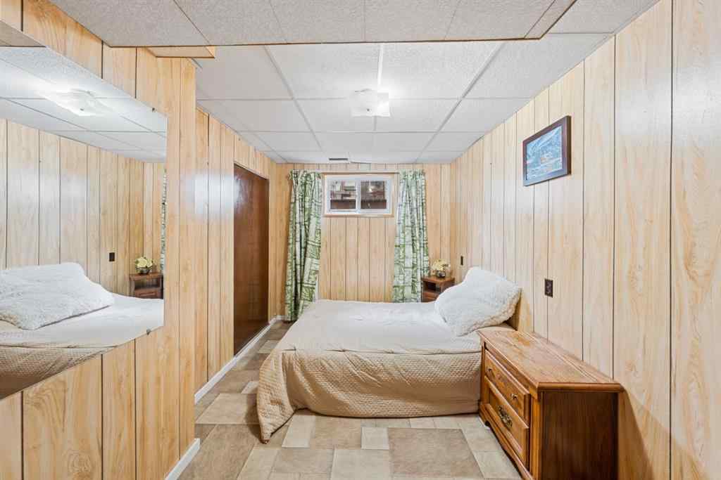 MLS® A2127353 - 207 5 Avenue SE   in NONE Manning, Residential
